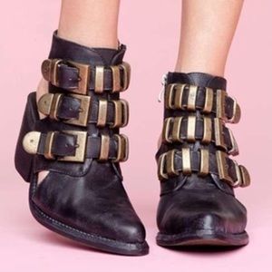 Jeffrey Campbell⚡️Tripoli Ankle Strap Buckle Boots